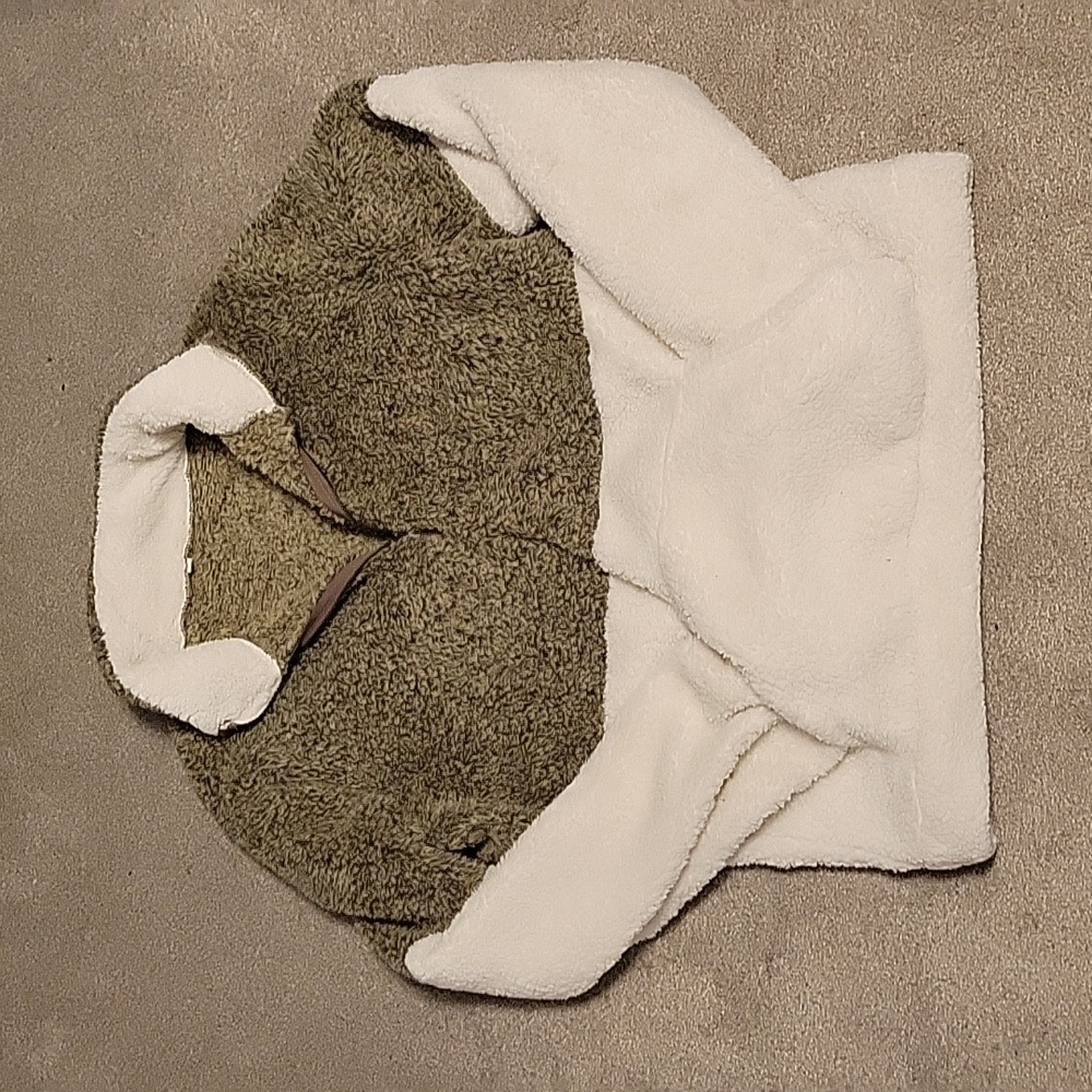 Two-toned sherpa / Like new / Medium